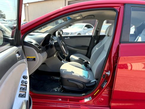 Used 2016 Hyundai Accent SE image 9