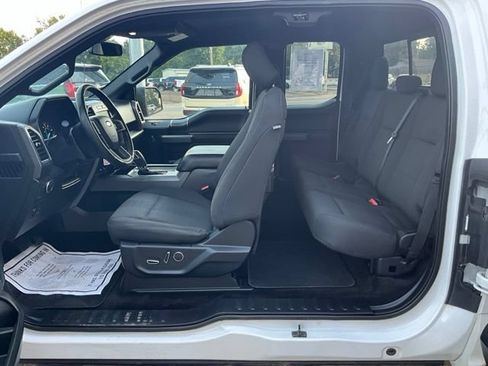 Used 2018 Ford F150 XLT w/ Equipment Group 302A Luxury AWD/4WD image 4