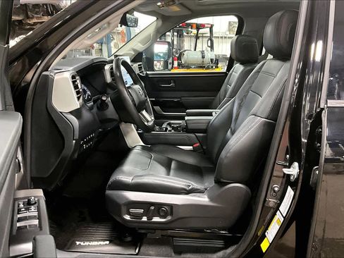 Used 2023 Toyota Tundra Limited image 9