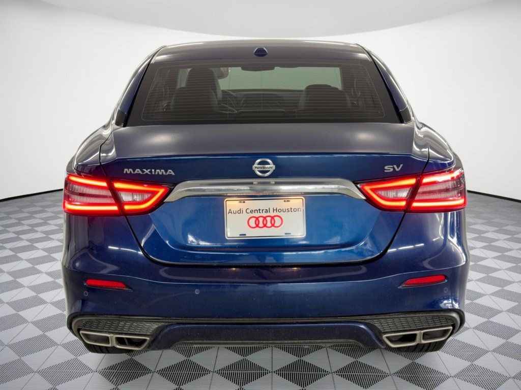 Used 2022 Nissan Maxima SV w/ Floor Mat Group FWD image 11