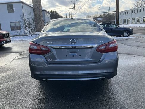 Used 2018 Nissan Altima 2.5 SV image 6