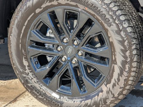 New 2025 Ford F150 Lariat w/ Equipment Group 501A Mid image 9