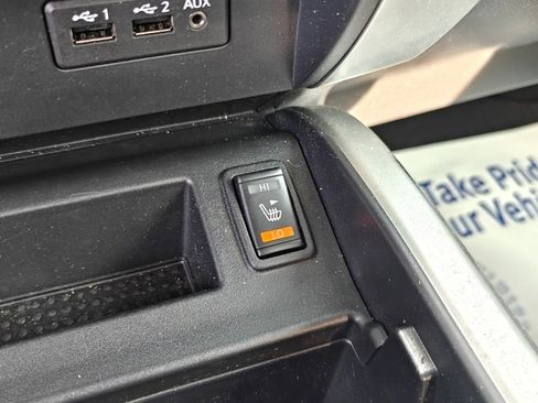 Used 2019 Nissan Titan PRO-4X w/ Pro-4x Convenience Package image 39