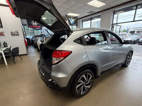 Used 2019 Honda HR-V Sport image 31