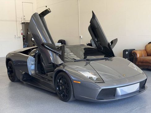 Used 2006 Lamborghini Murcielago Roadster AWD/4WD image 7