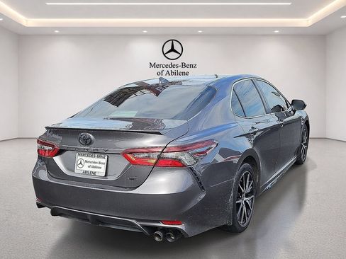 Used 2023 Toyota Camry SE w/ Convenience Package FWD image 7