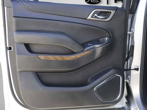 Used 2020 GMC Yukon XL Denali image 25