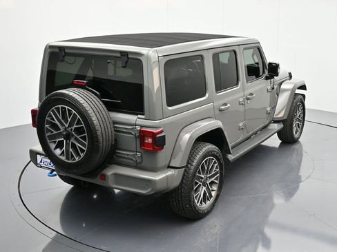 Used 2023 Jeep Wrangler Unlimited Sahara image 43