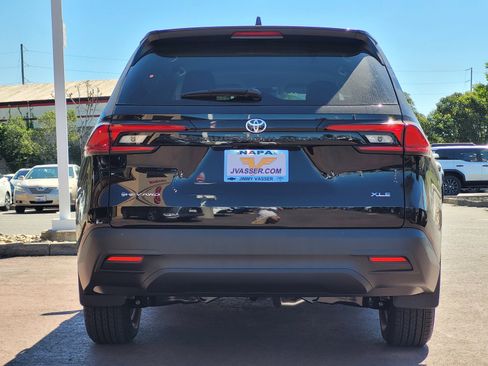 New 2026 Toyota Grand Highlander XLE image 6