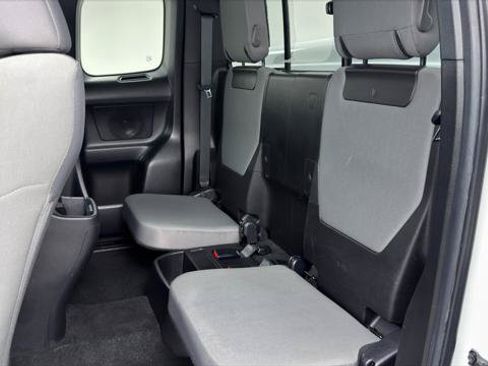 Used 2023 Toyota Tacoma SR RWD image 17
