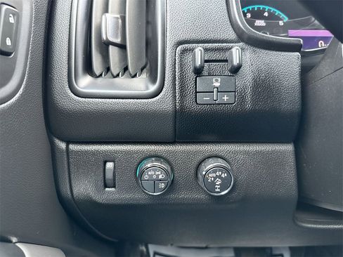 Used 2020 Chevrolet Colorado ZR2 w/ ZR2 Dusk Special Edition image 17