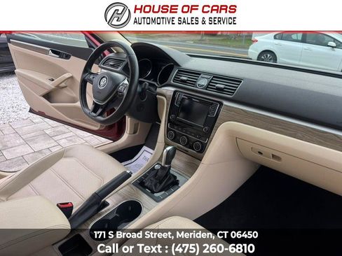 Used 2017 Volkswagen Passat 1.8T SE image 25