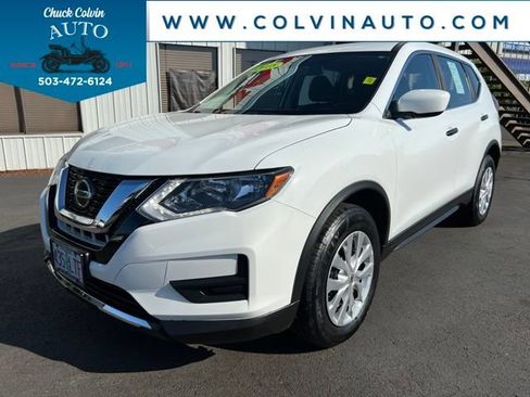 Used 2018 Nissan Rogue S AWD/4WD image 2