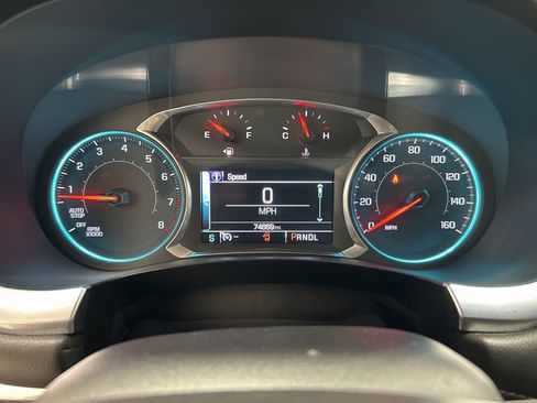 Used 2019 Chevrolet Traverse LT image 17