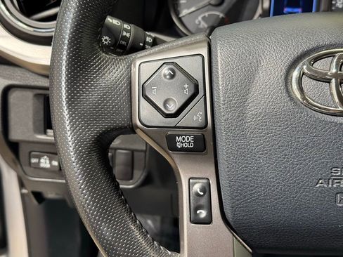 Used 2019 Toyota Tacoma SR5 image 21