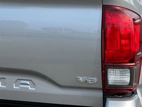 Used 2019 Toyota Tacoma 2WD Double Cab image 26