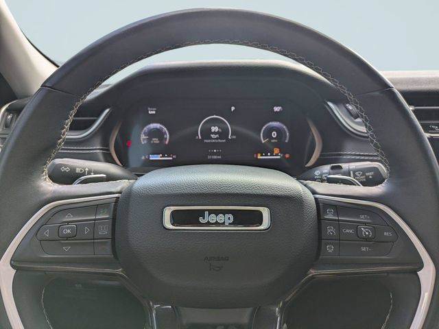 Used 2022 Jeep Grand Cherokee L Laredo w/ Luxury Tech Group I RWD image 31