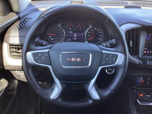 Used 2021 GMC Terrain SLE w/ Driver Convenience Package image 18