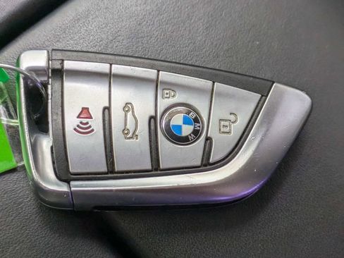 Used 2018 BMW 750i xDrive AWD/4WD image 29