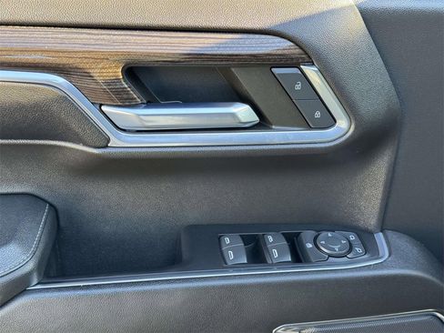 Used 2023 Chevrolet Silverado 1500 LT Trail Boss image 18