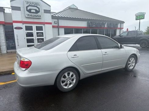 Used 2005 Toyota Camry XLE image 11