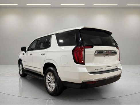 Used 2022 GMC Yukon SLT w/ SLT Luxury Package AWD/4WD image 17