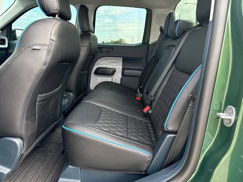 Used 2025 Ford Maverick XLT w/ XLT Luxury Package FWD image 9