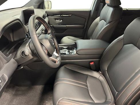 New 2026 Honda Pilot TrailSport image 16