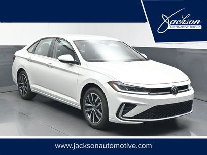 New 2025 Volkswagen Jetta SE