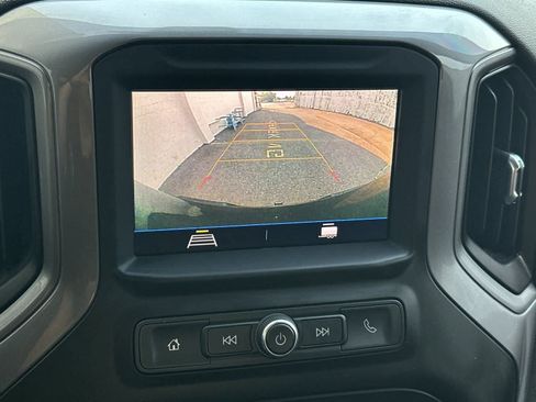 Used 2019 Chevrolet Silverado 1500 Custom w/ Custom Max Trailering Package AWD/4WD image 18