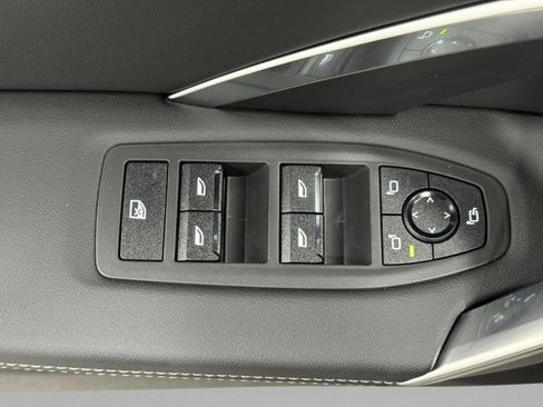 Used 2026 BMW X1 xDrive28i w/ Technology Package image 22