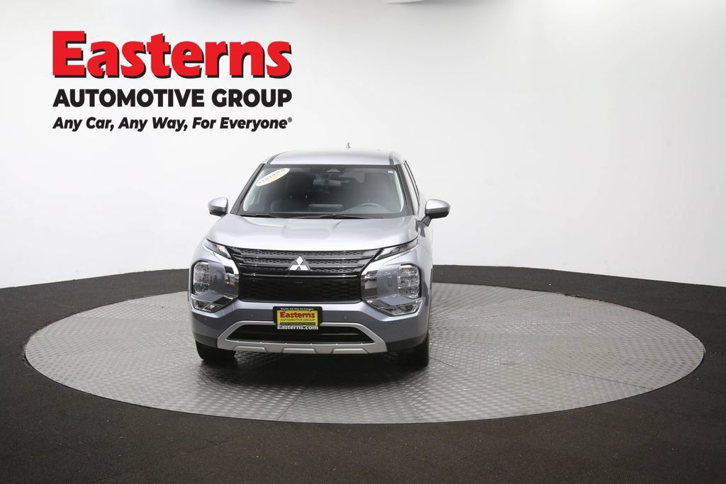 Used 2023 Mitsubishi Outlander SE AWD/4WD image 55