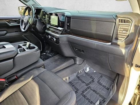 Used 2022 GMC Sierra 1500 Elevation w/ LPO, Elevation Black Package image 20