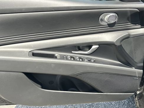 New 2026 Hyundai Elantra Limited FWD image 10