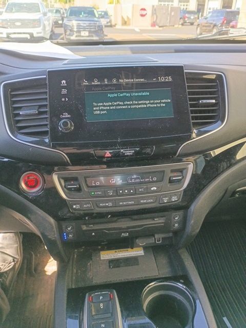 Used 2021 Honda Pilot Black Edition image 7