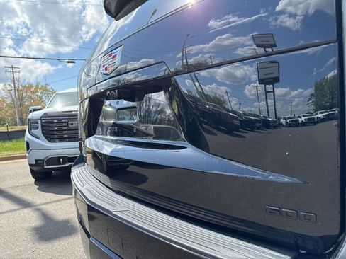 Used 2025 Cadillac Escalade Sport w/ Touring Package image 34