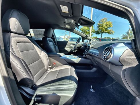 New 2026 Chevrolet Equinox EV LT image 26