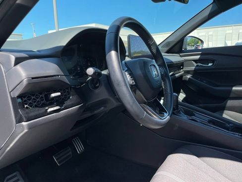Used 2025 Honda Accord Sport image 27