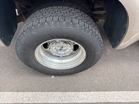 Used 2008 Ford F350 Lariat RWD image 13