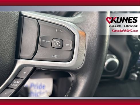 Used 2024 RAM 2500 Big Horn w/ Sport Appearance Package AWD/4WD image 24