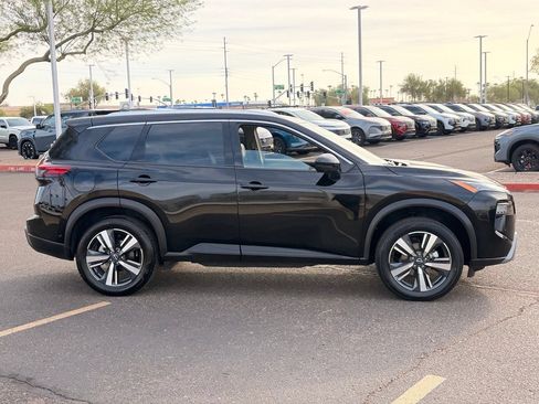 Certified 2026 Nissan Rogue SL FWD image 6