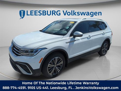 Used 2024 Volkswagen Tiguan Wolfsburg Edition image 14