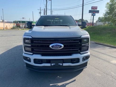 New 2026 Ford F250 Platinum AWD/4WD image 2