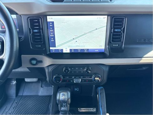 Used 2023 Ford Bronco Wildtrak image 19