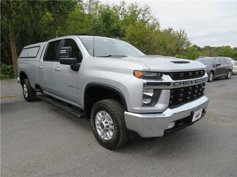 Used 2021 Chevrolet Silverado 2500 LT w/ Convenience Package image 13