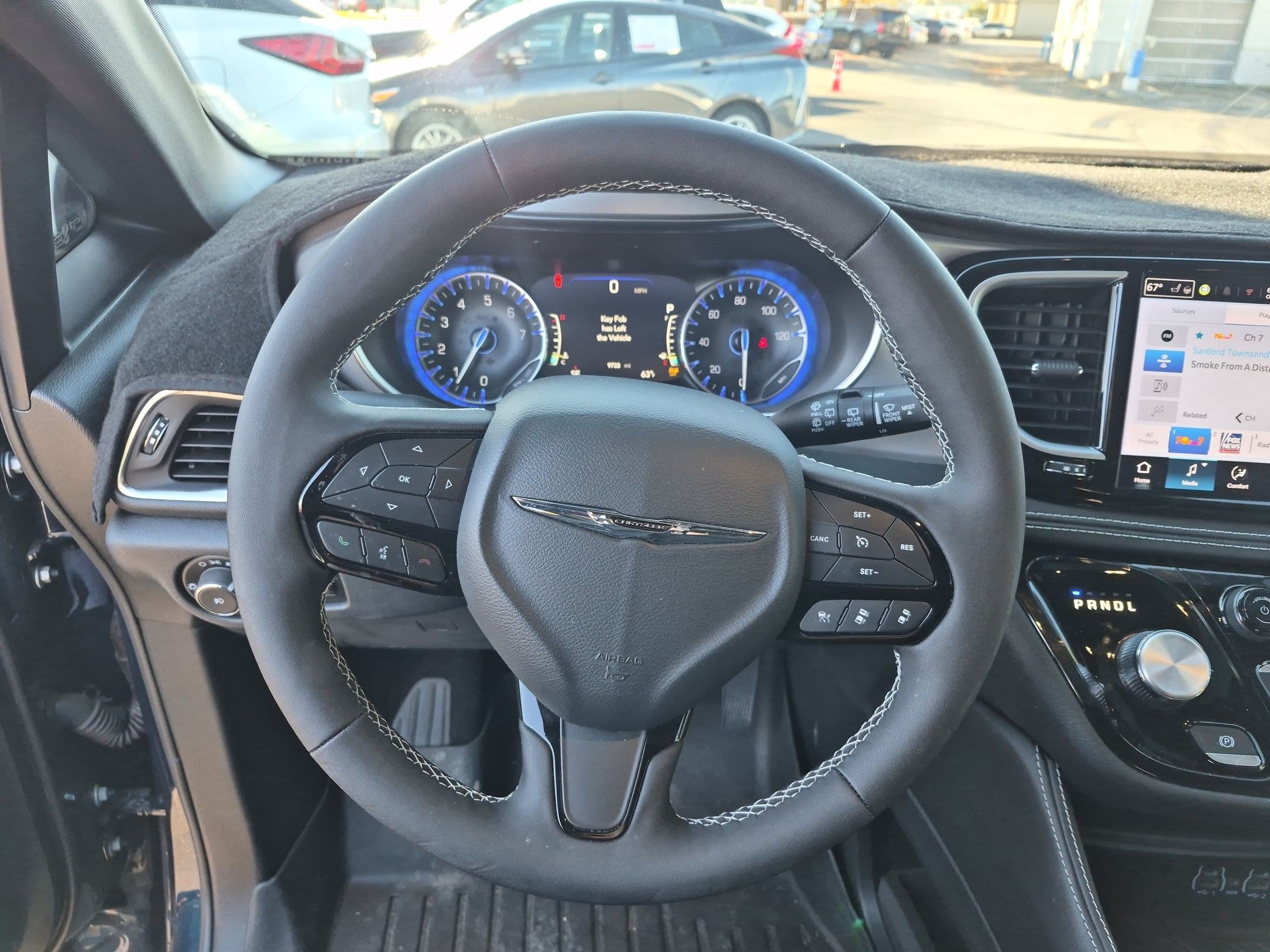 Used 2025 Chrysler Pacifica Limited AWD/4WD image 19