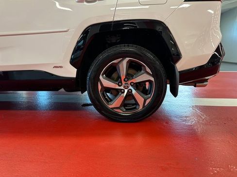 Certified 2024 Toyota RAV4 SE w/ Weather & Moonroof Package AWD/4WD image 28