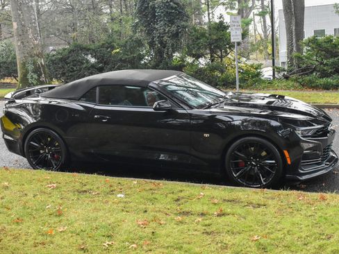 Used 2020 Chevrolet Camaro SS image 13