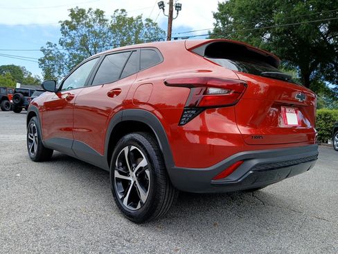 Used 2024 Chevrolet Trax RS image 9