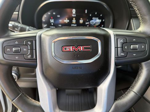 Used 2023 GMC Yukon XL SLT w/ SLT Premium Package AWD/4WD image 24